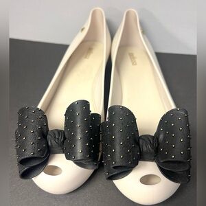 Mini Melissa- Ultra‎ Girl, Ivory/Black Jelly Flats- Size: 10, Pre- Owned